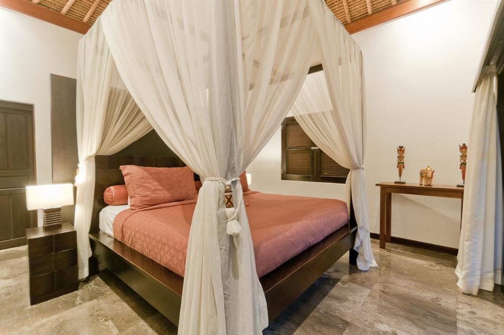 Villa Mahkota Seminyak Quarto foto