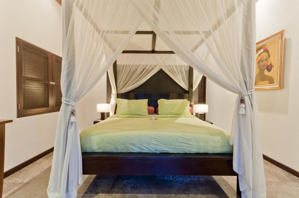Villa Mahkota Seminyak Quarto foto