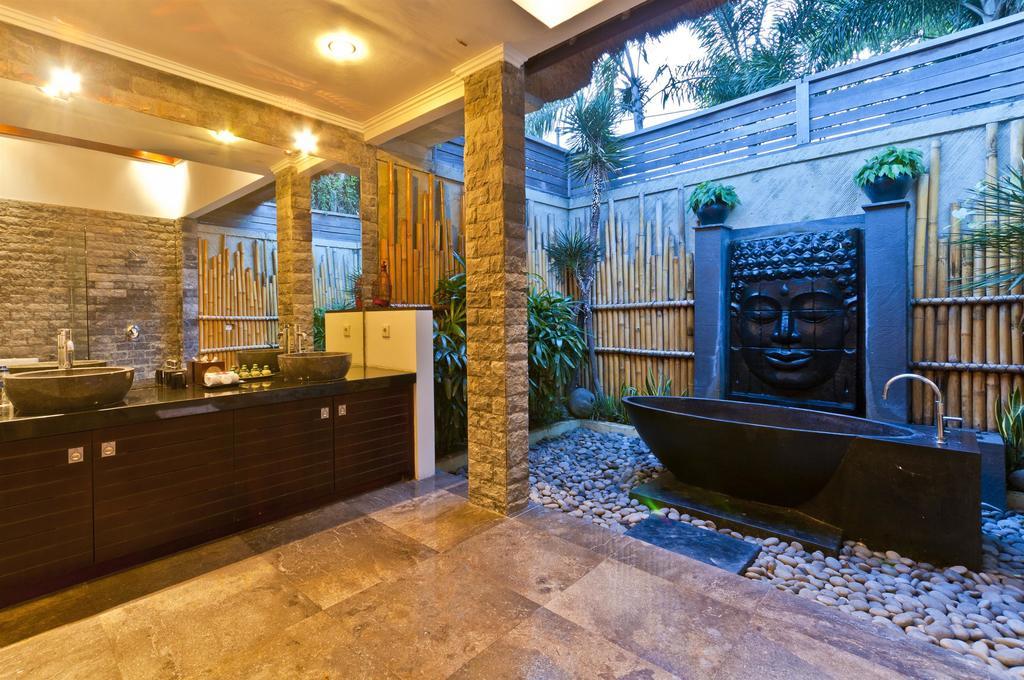 Villa Mahkota Seminyak Quarto foto