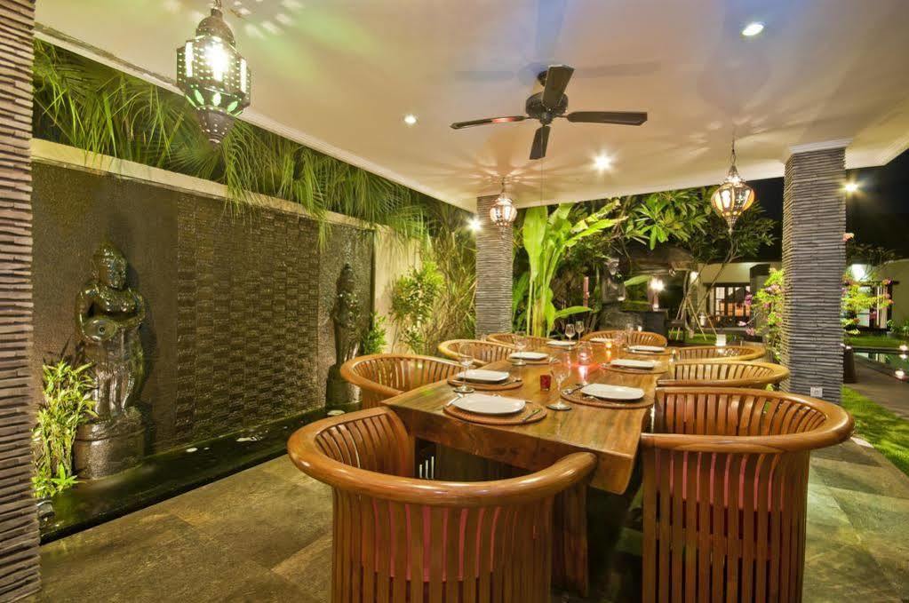 Villa Mahkota Seminyak Exterior foto